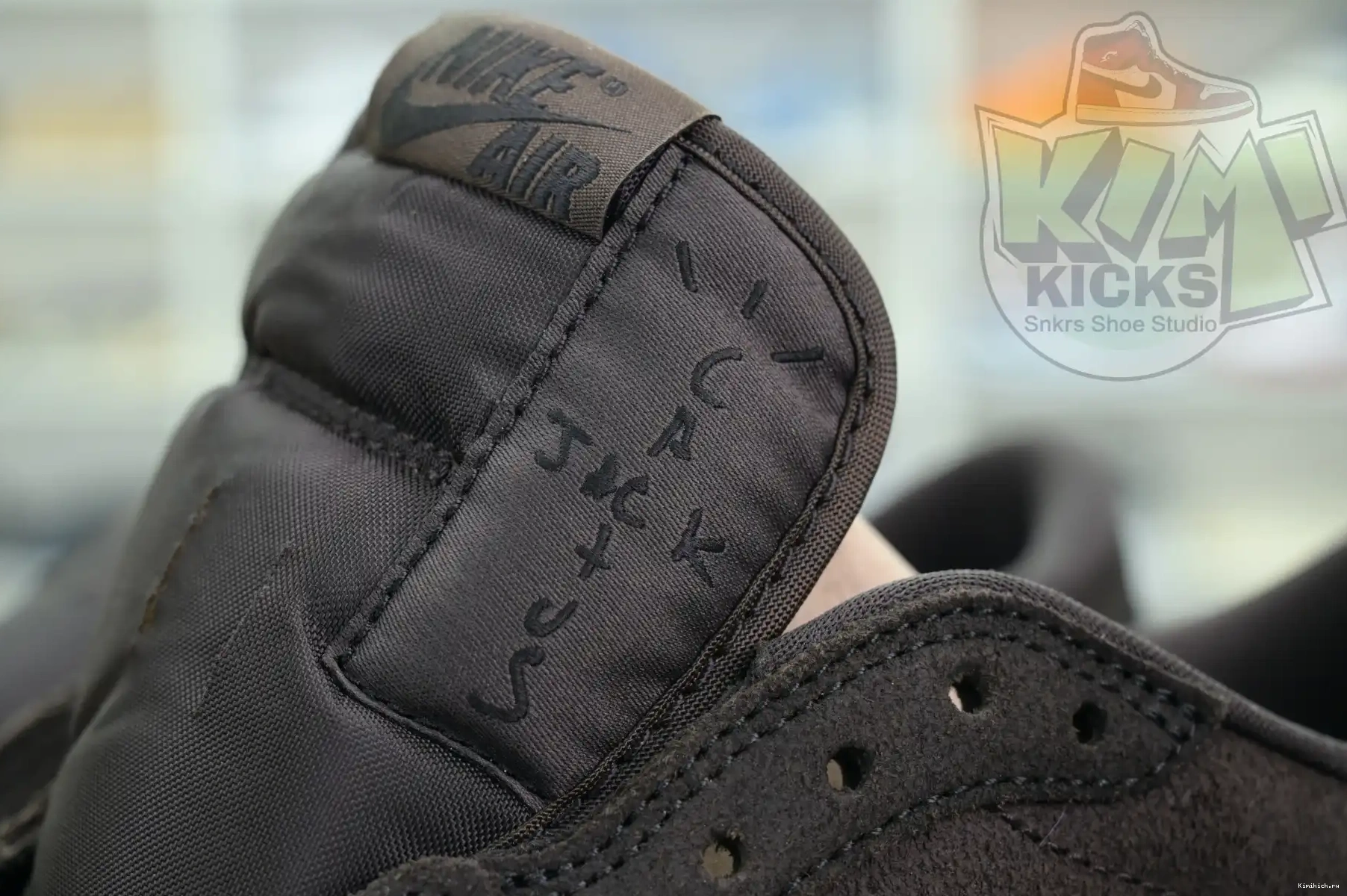 Air Brown” x Travis OG“Velvet Low Jordan Scott Kimikick Jordan 1 0619